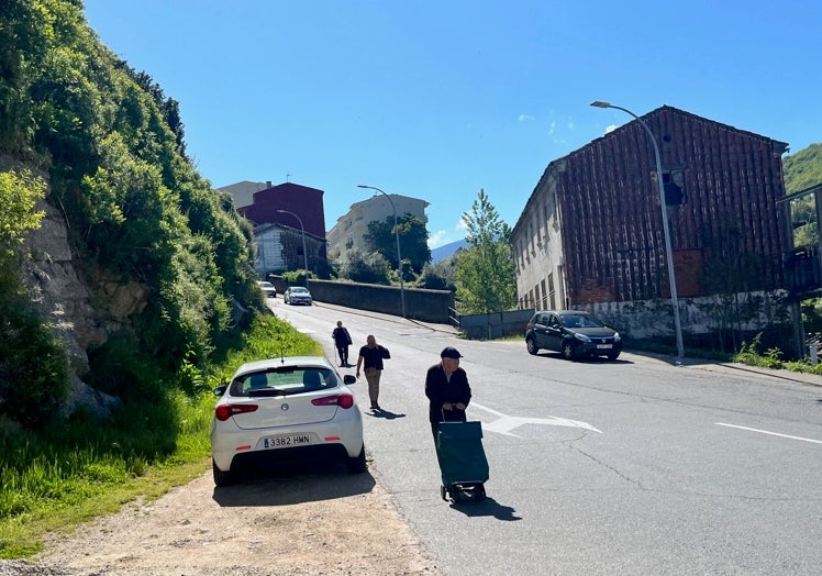 Imagen de la calle Olivillas con peatones.