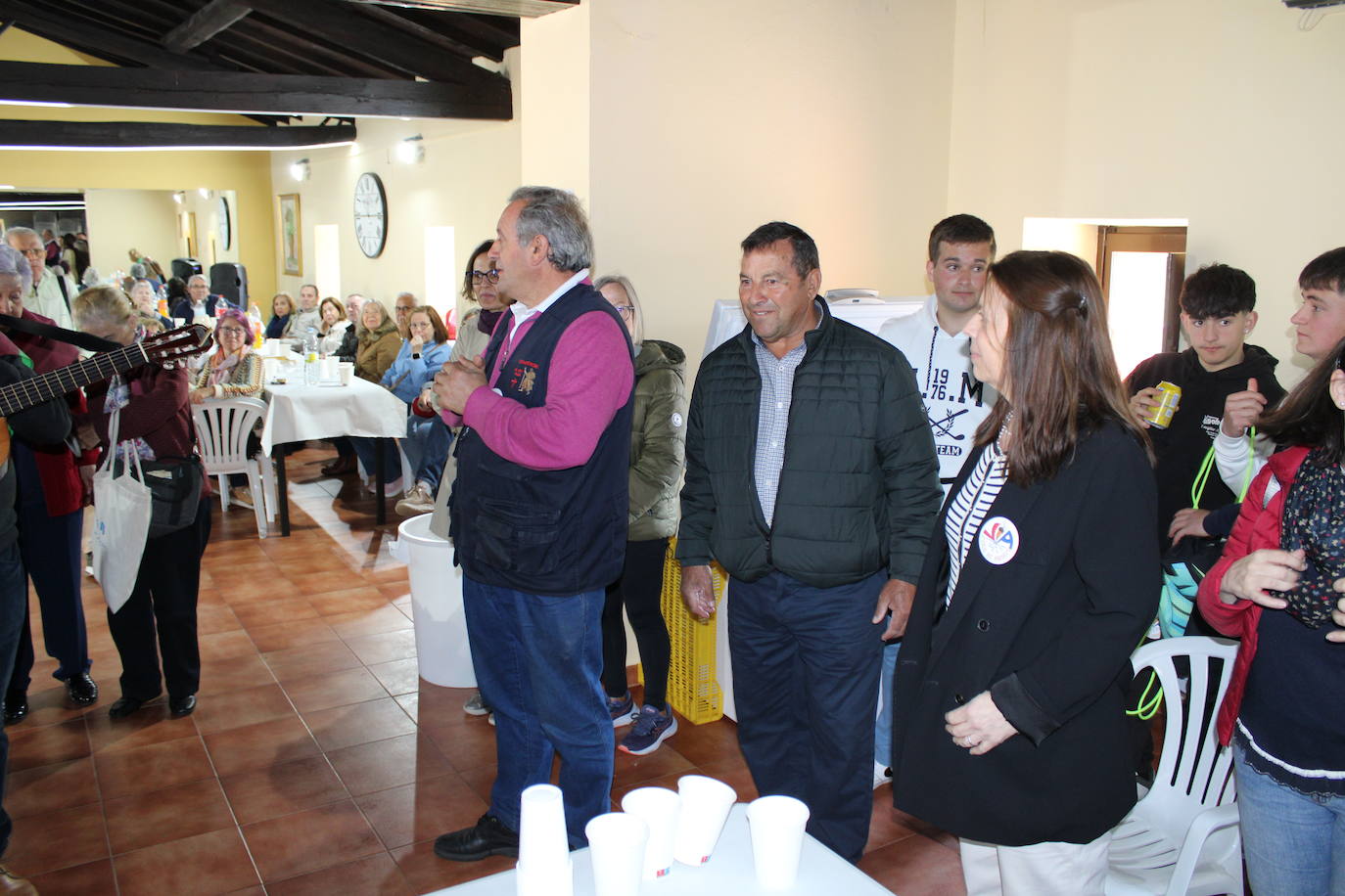Frades, punto de encuentro intergeneracional en torno a Gabriel y Galán