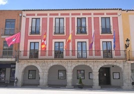 Fachada del Ayuntamiento de Peñaranda de Bracamonte.