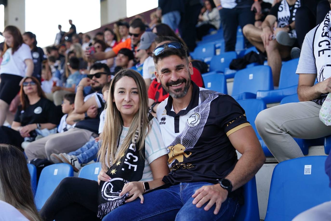 Búscate en la grada del Reina Sofía en el partido entre Unionistas y la SD Tarazona