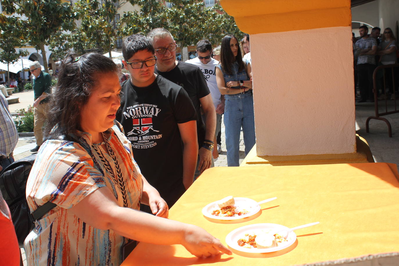 Ciudad Rodrigo se viste de sabor local y ganadería en la IV Feria del Farinato
