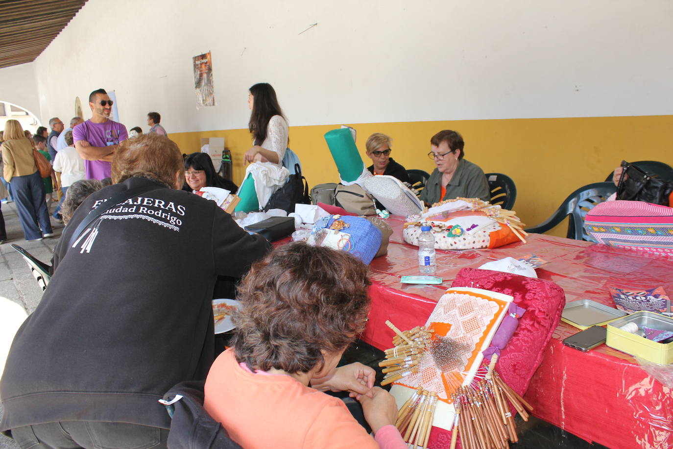 Ciudad Rodrigo se viste de sabor local y ganadería en la IV Feria del Farinato