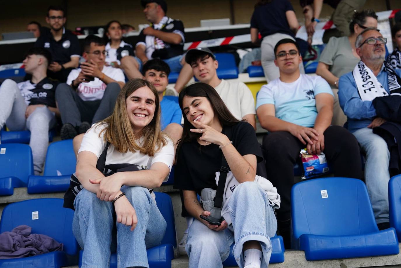 Búscate en la grada del Reina Sofía en el partido entre Unionistas y la SD Tarazona
