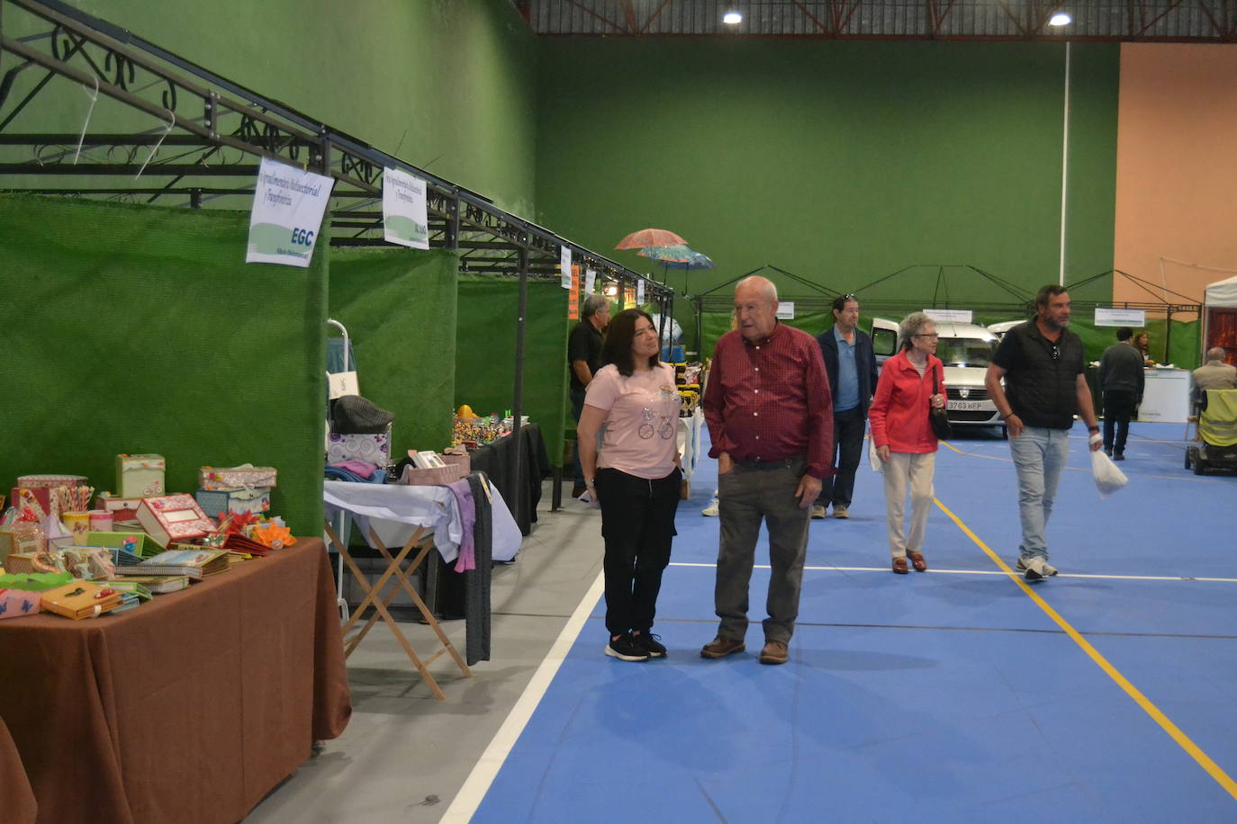 Lumbrales exhibe sus productos locales