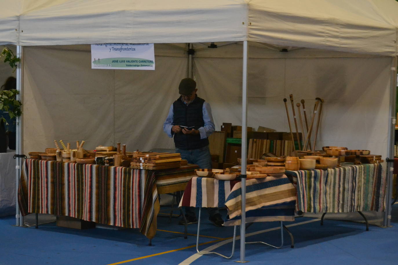 Lumbrales exhibe sus productos locales