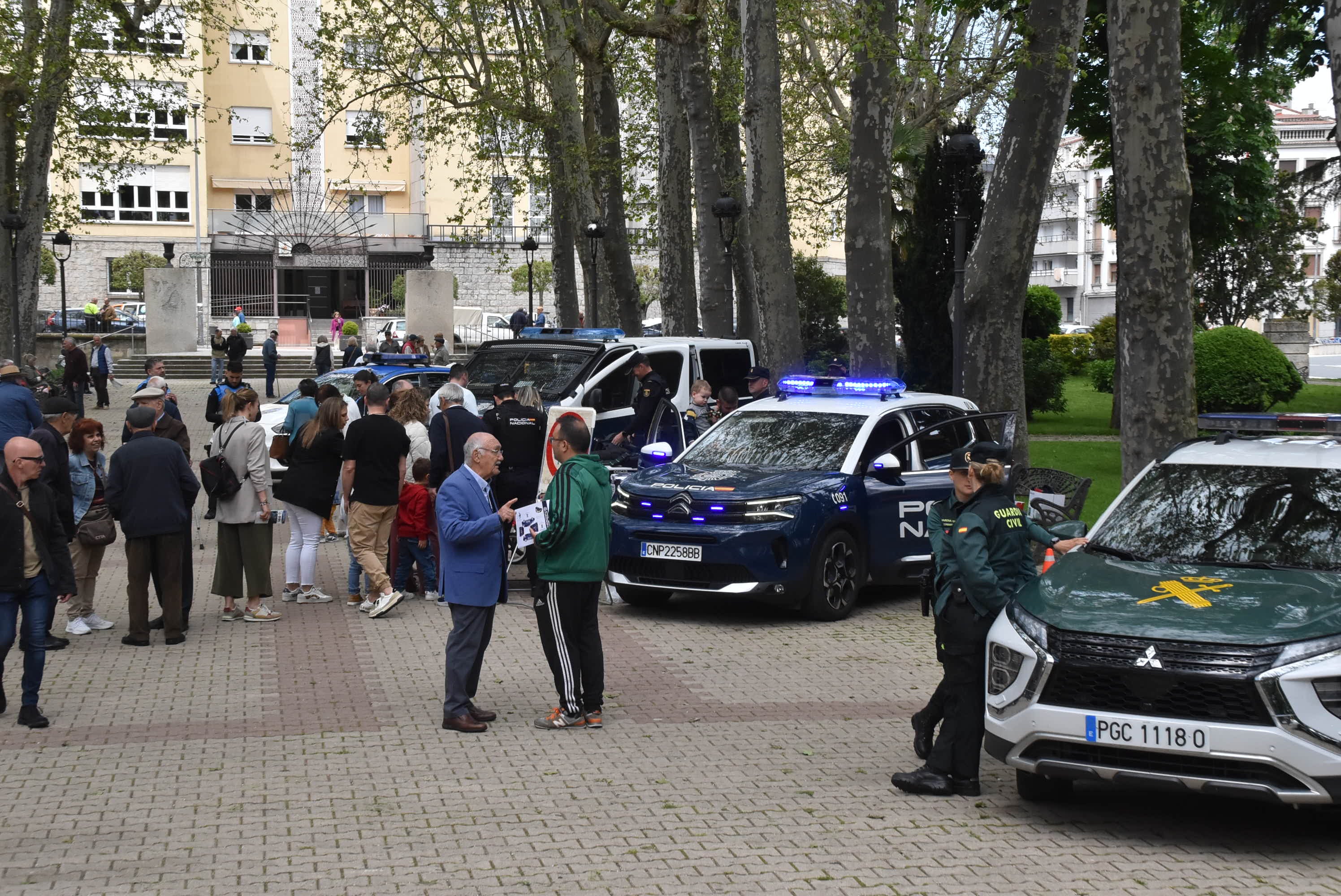 Béjar celebra el 40 aniversario de Protección Civil con una jornada de exhibición y reconocimientos