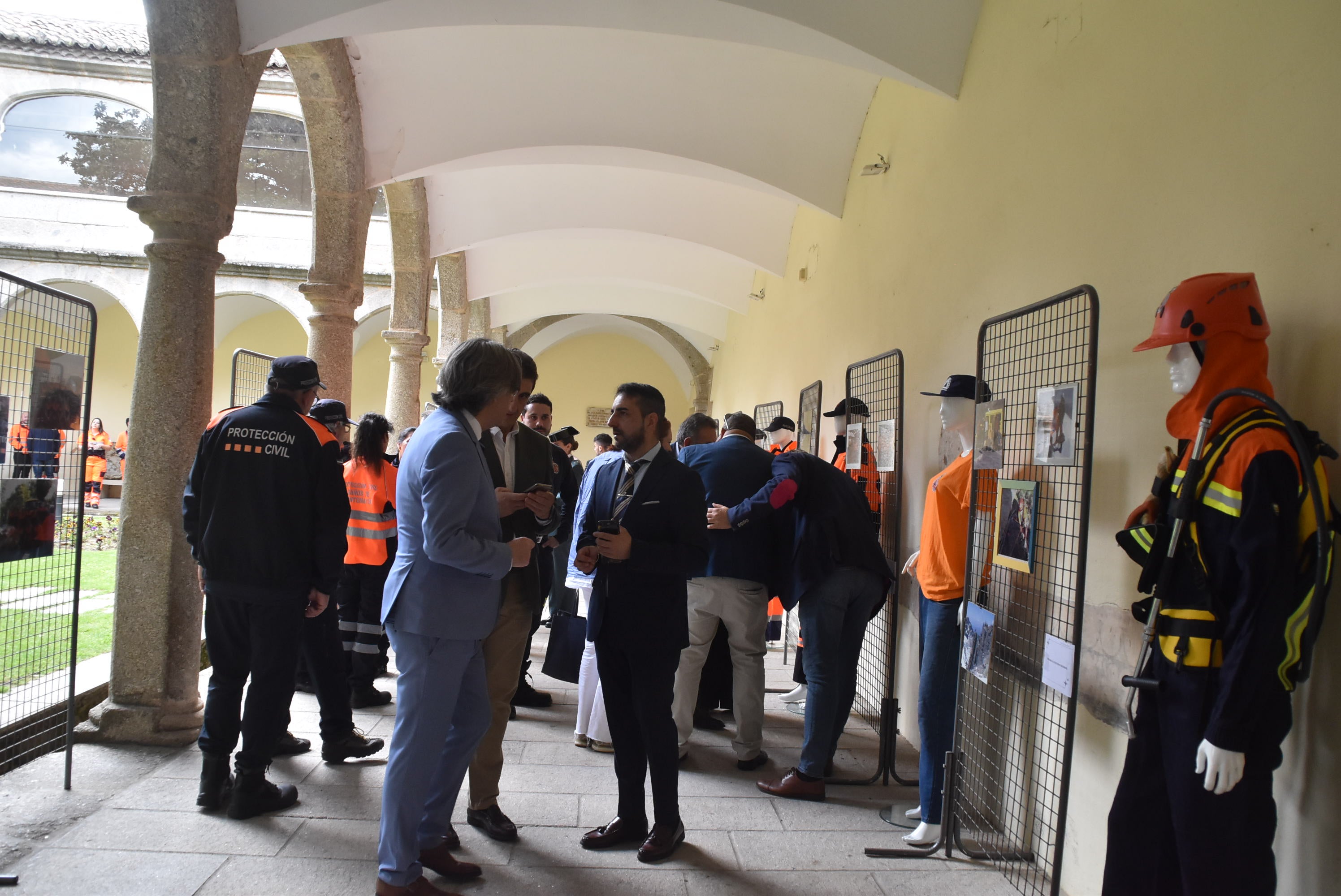 Béjar celebra el 40 aniversario de Protección Civil con una jornada de exhibición y reconocimientos