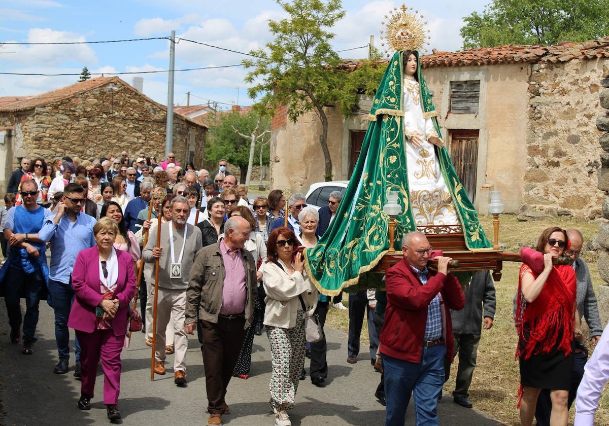 Bercimuelle honra a la Virgen del Monte