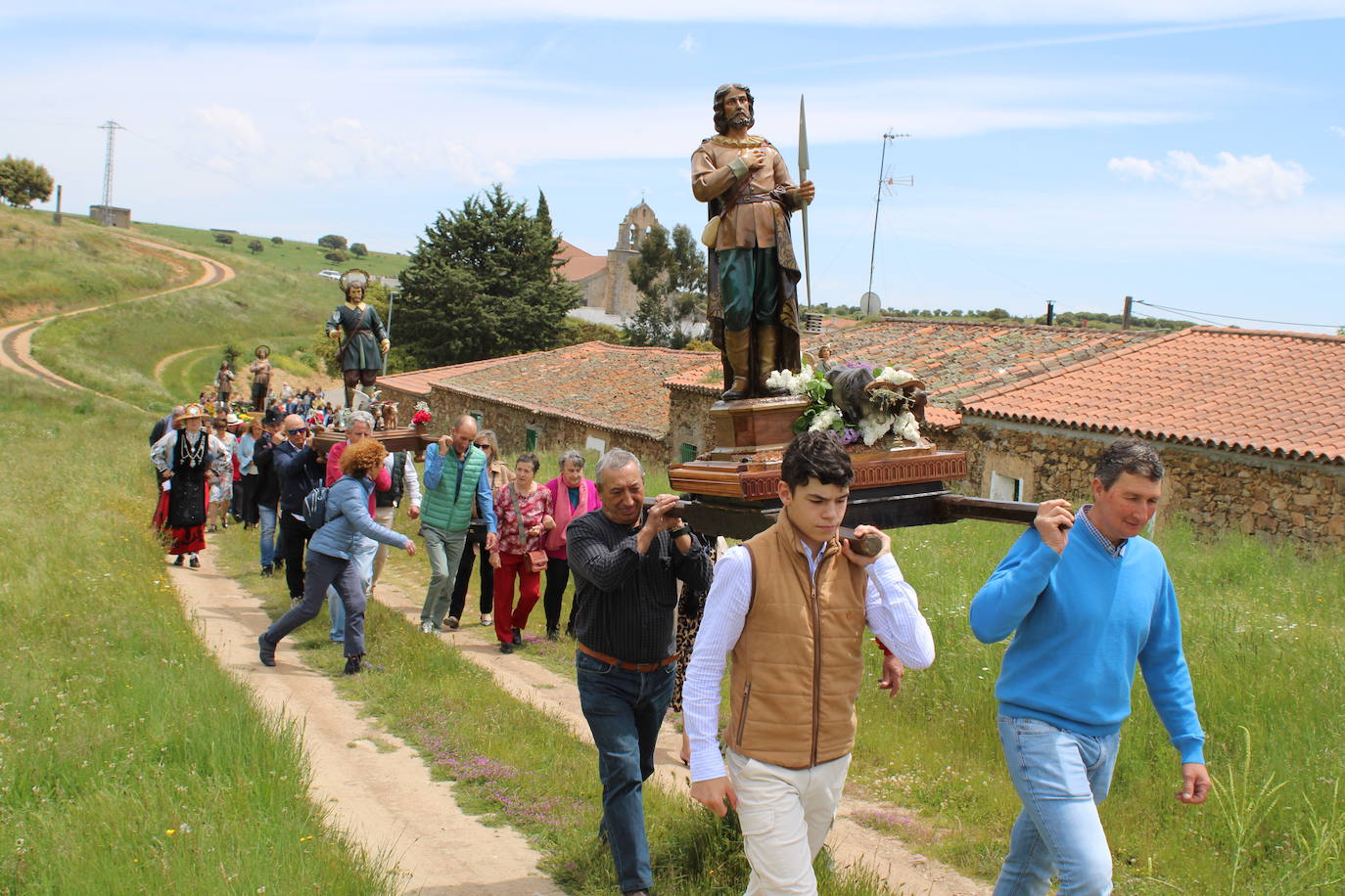 Encuentro de seis imágenes de San Isidro para bendecir los campos del Alto Alagón
