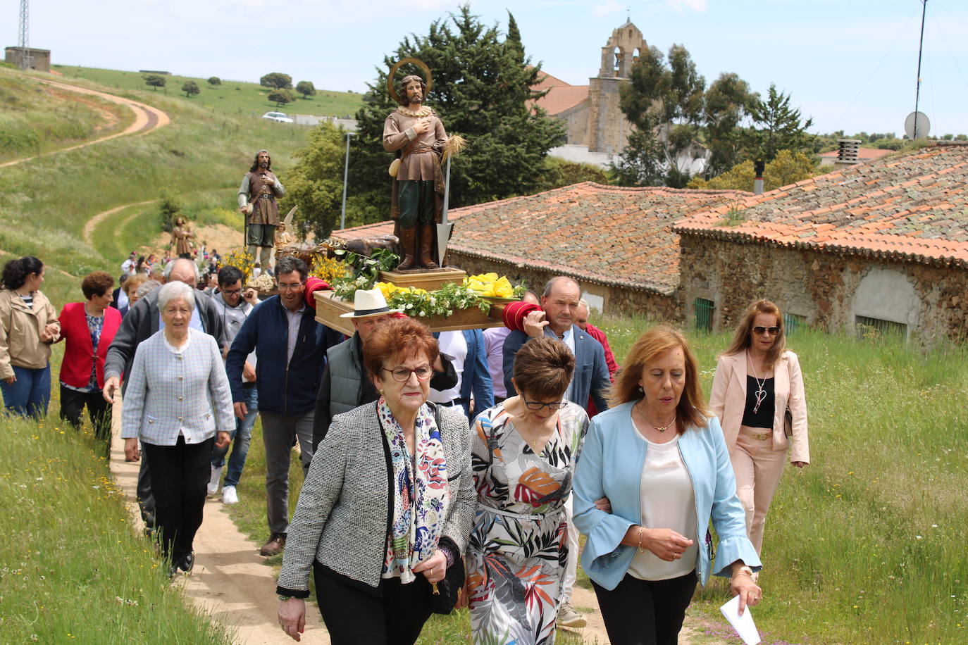 Encuentro de seis imágenes de San Isidro para bendecir los campos del Alto Alagón
