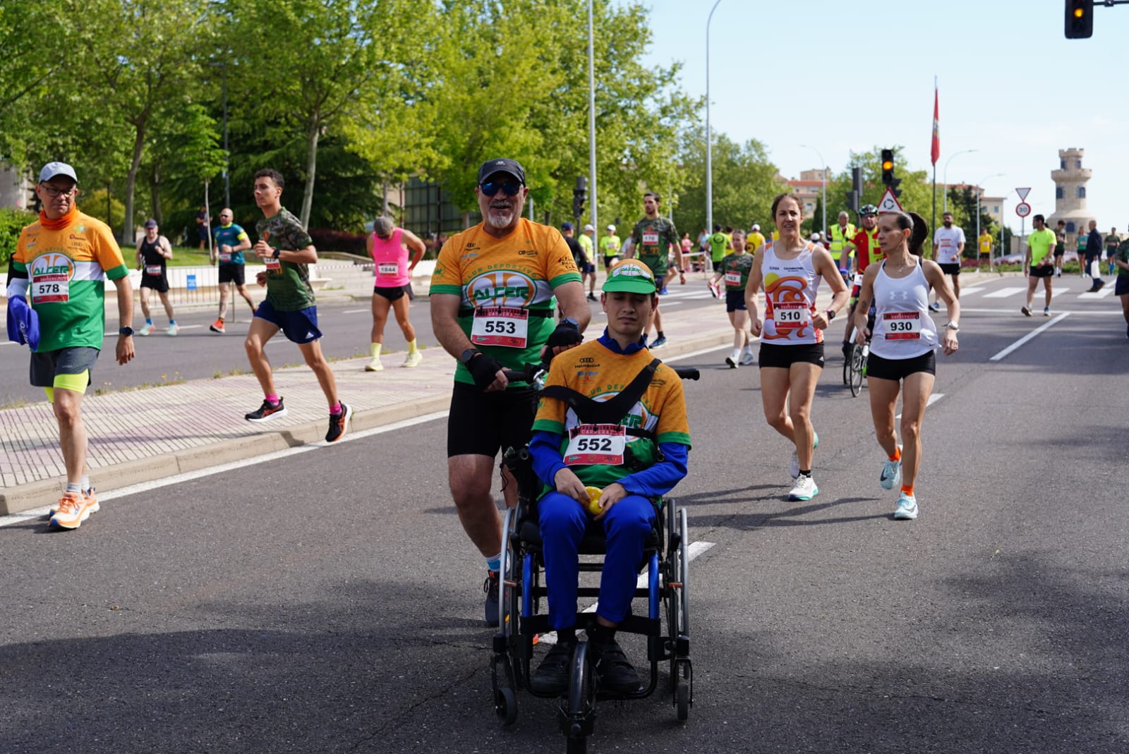 Adrián Martín y Ester Rodríguez se proclaman vencedores de la XIII Carrera Cívico-Militar San Fernando