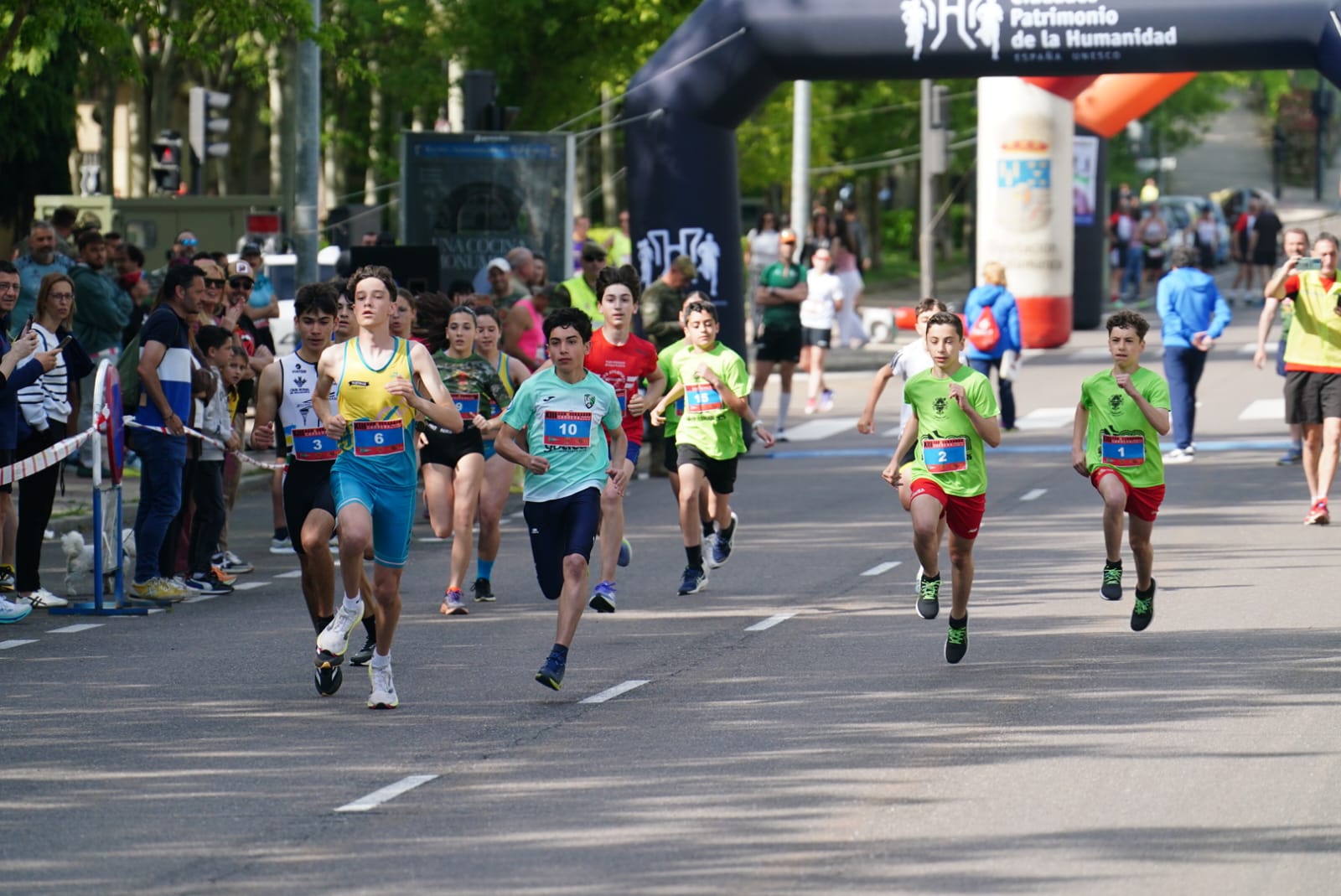 Adrián Martín y Ester Rodríguez se proclaman vencedores de la XIII Carrera Cívico-Militar San Fernando