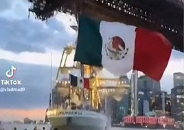 Al menos dos muertos y 20 heridos al chocar un buque escuela mexicano contra el Puente de Brooklyn