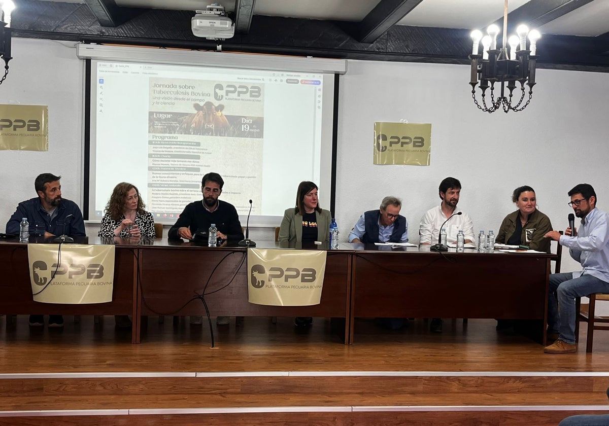 Mesa redonda en la jornada de tuberculosis organizada por la PPB.