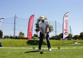 Un jugador, a punto de comenzar su participación en el Torneo LA GACETA en La Valmuza.