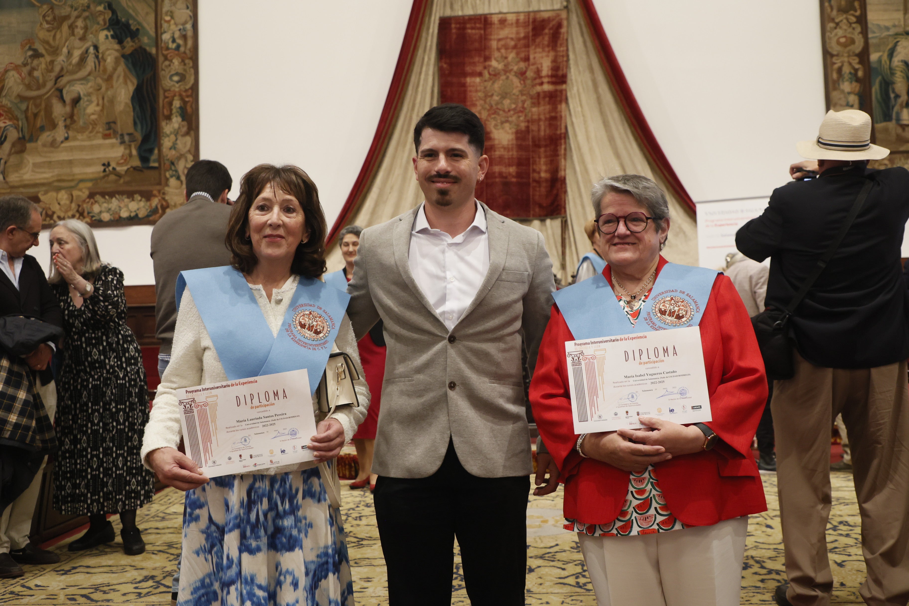 La graduación del programa Interuniversitario de la Experiencia en imágenes