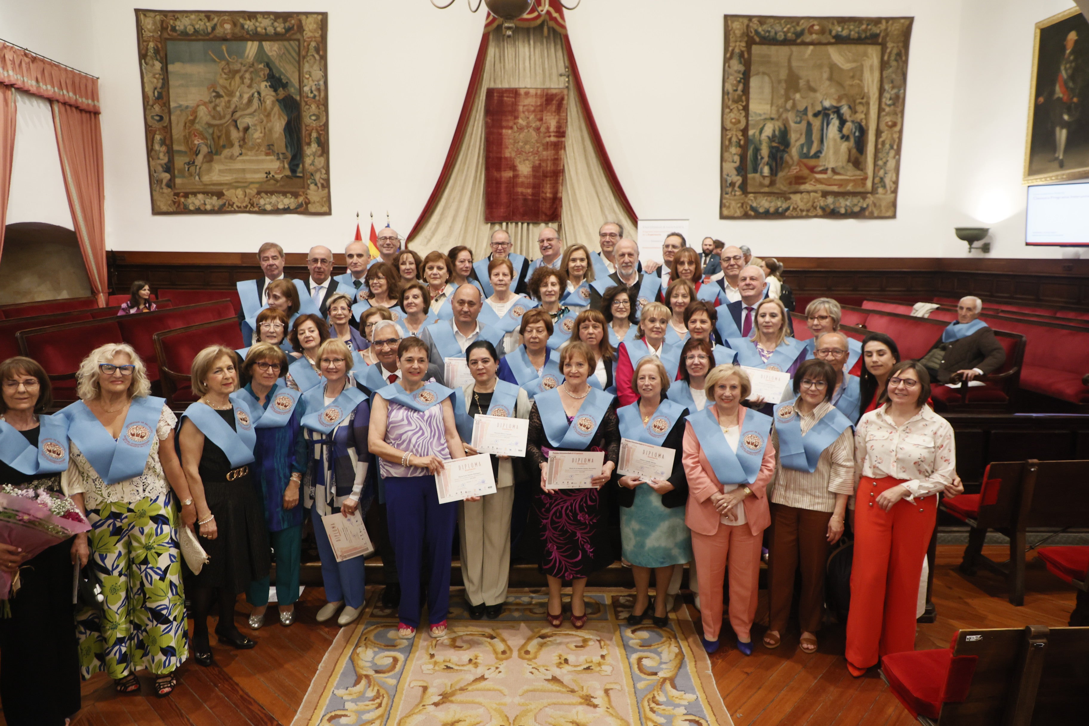 La graduación del programa Interuniversitario de la Experiencia en imágenes