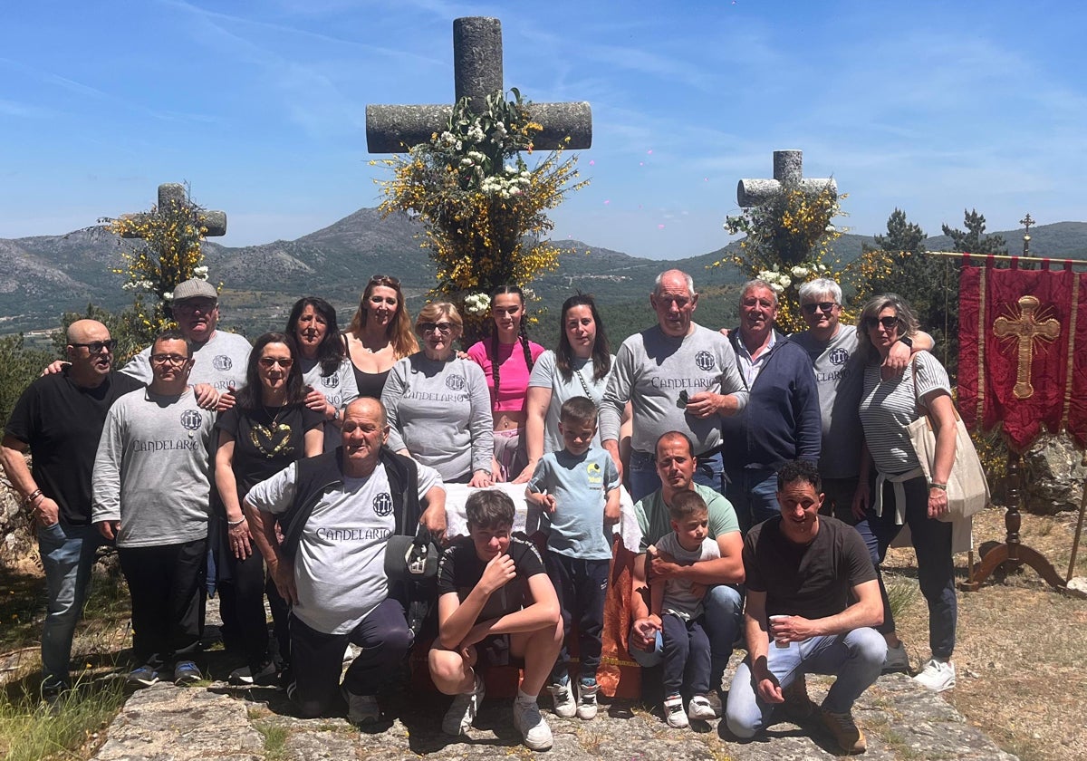 Candelario revive la tradición de la Cruz del Herrerito