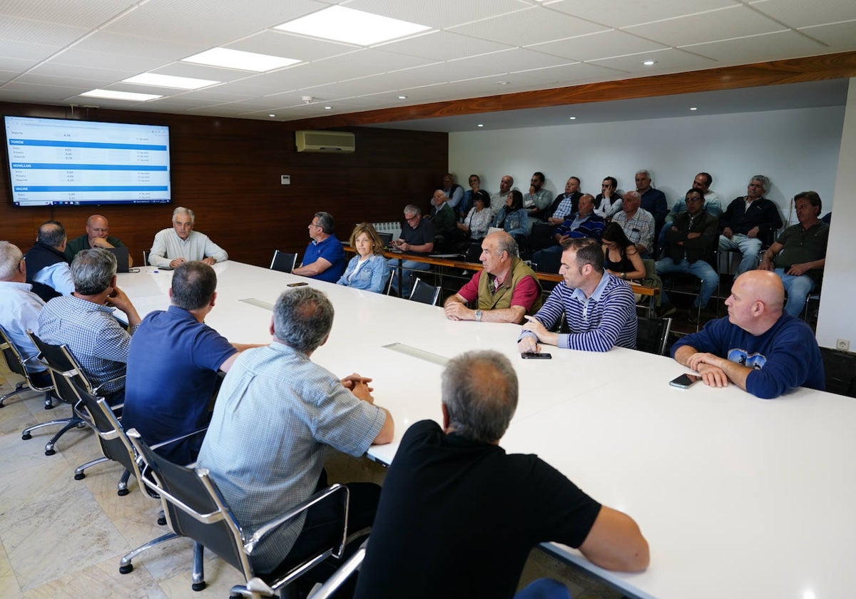 Debate durante una de las mesas de la Lonja.