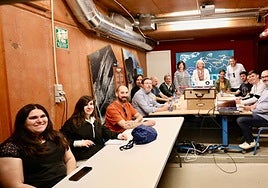 Momento de la charla del director de la fundación, Luis Ballesteros.