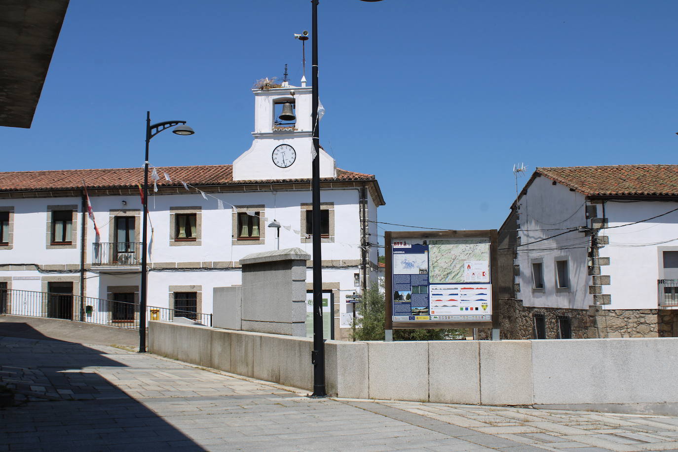Lagunilla descubre su rico patrimonio a través de una ruta inclusiva