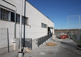 Imagen de los vestuarios del Tori durante su última reforma.