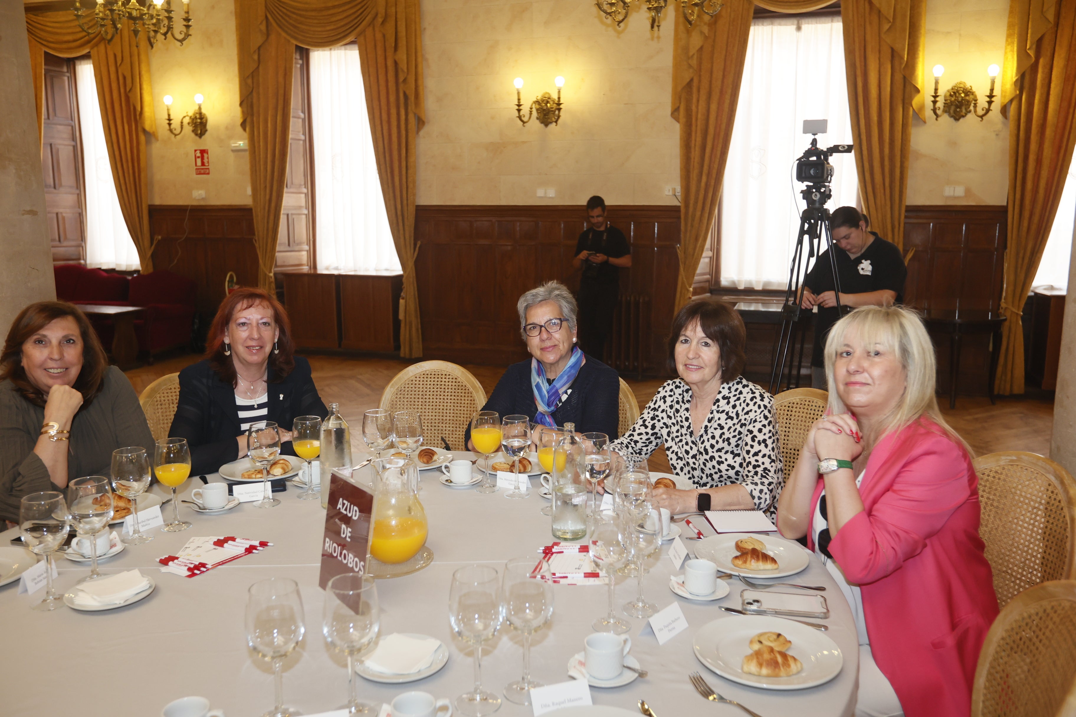 María Hernández (MH. Azafatas), Natividad Cabezas (Ministerio de Educación), Mercedes Hernández, Agustina Hernández y Rocío Sevillano (Nu skin).