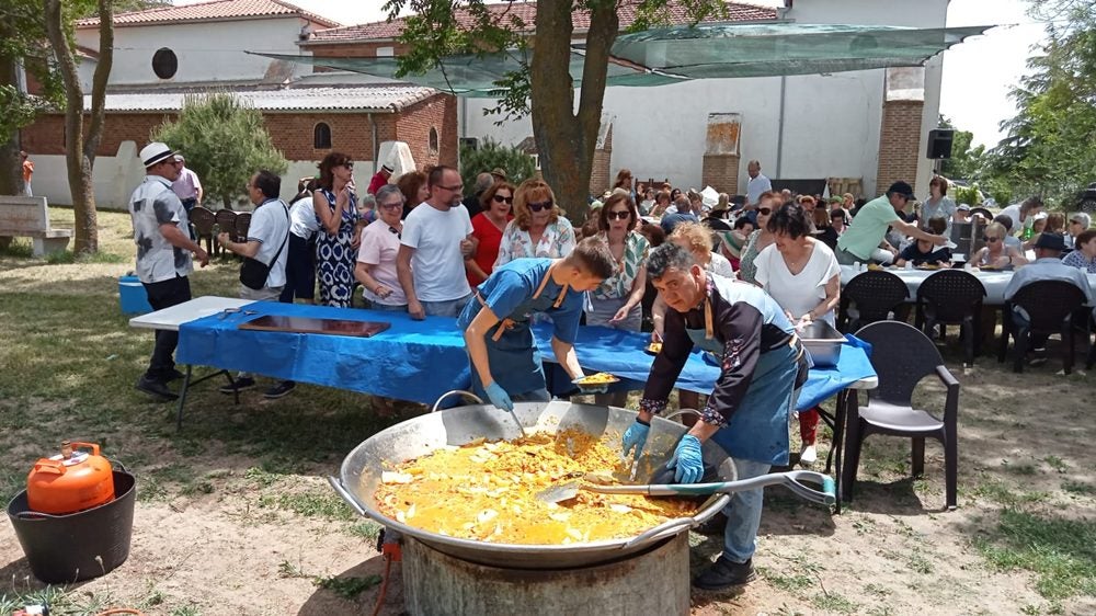 Siete parroquias celebran su fe en Paradinas