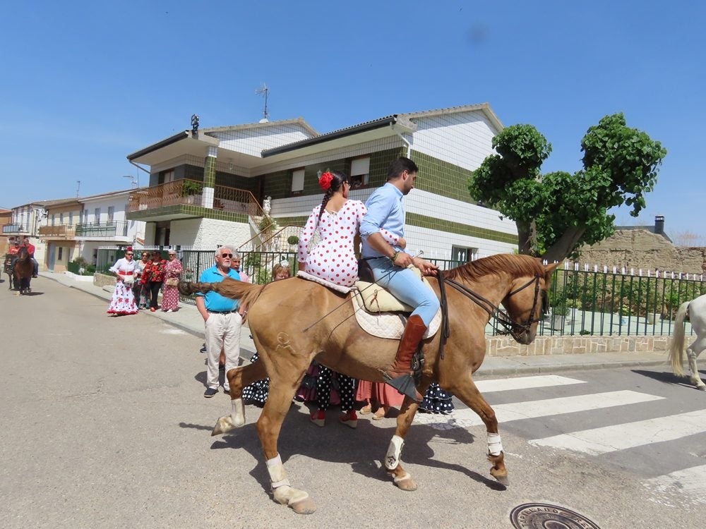 Encuentro con acento andaluz en la VI Feria Rociera de Villoria