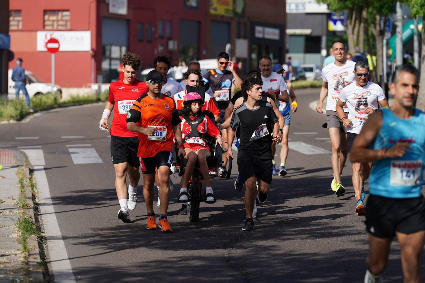 Derroche de solidaridad en el 26º Cross de la Policía Local