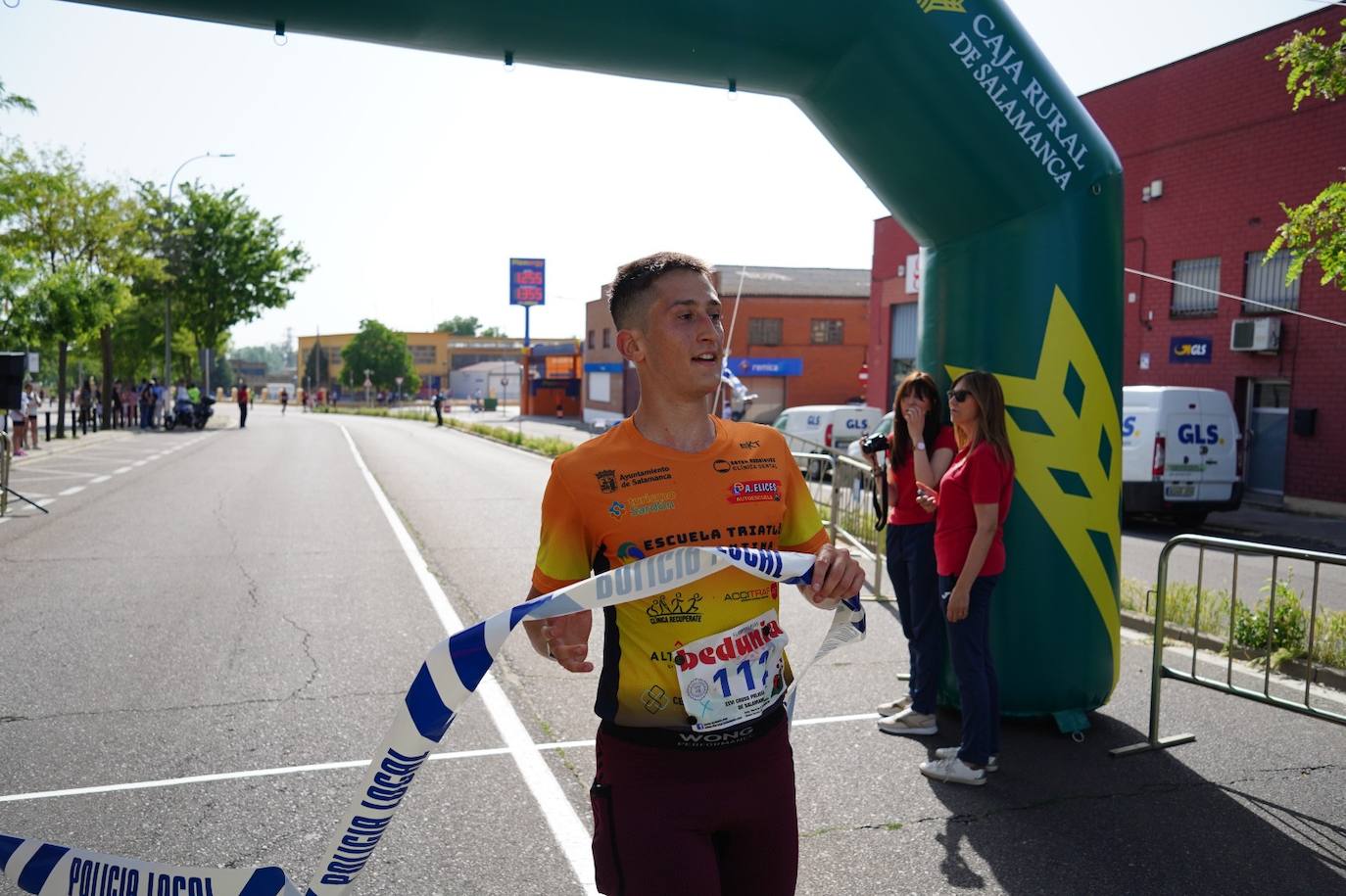 Derroche de solidaridad en el 26º Cross de la Policía Local