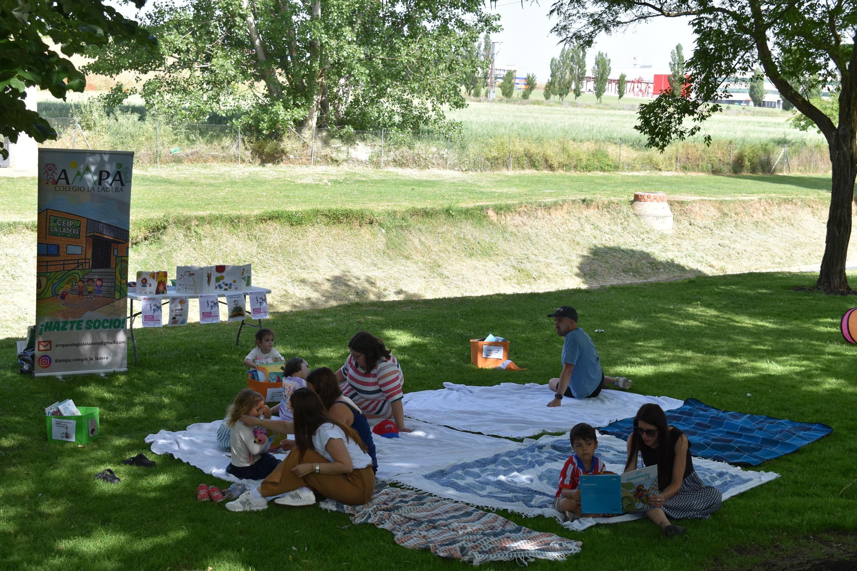 Diversión y solidaridad para unir lazos en Carbajosa de la Sagrada
