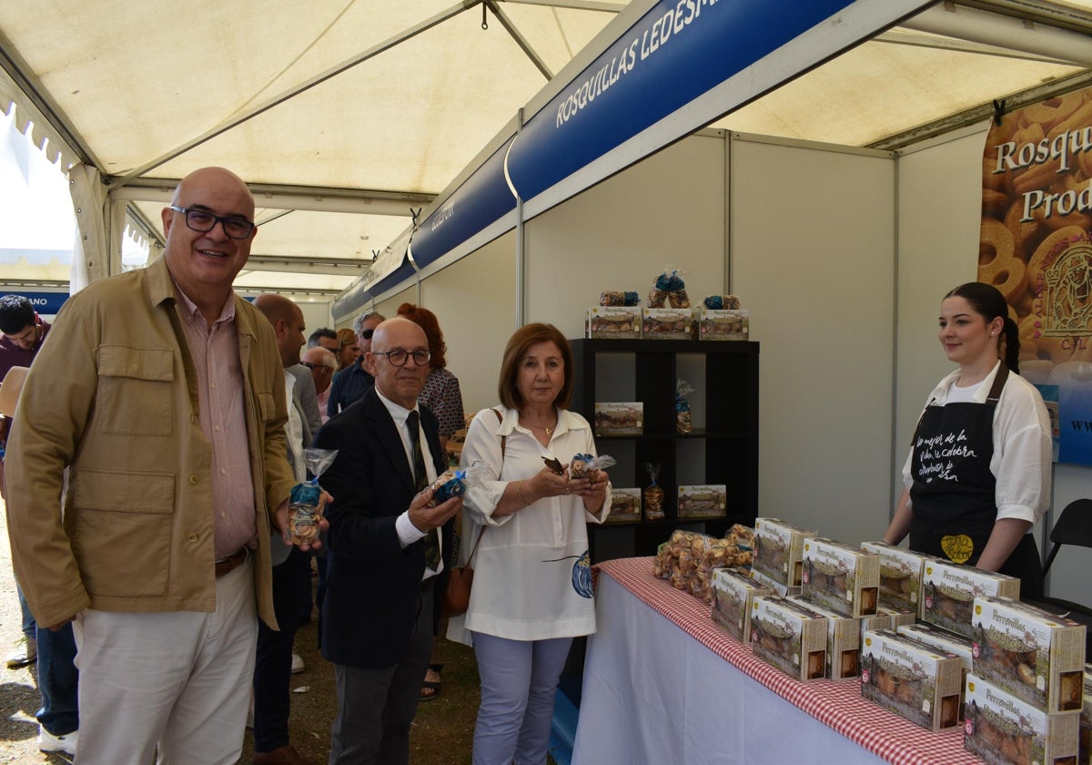 Placeres culinarios y artículos artesanales para seducir al público en Ledesma