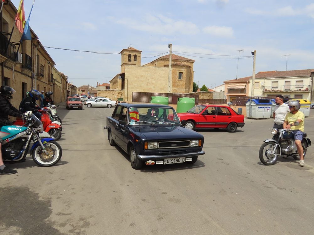 Exposición y ruta de coches clásicos en Aldearrubia: “Lo tengo desde los 18 años y ahora tengo 72”