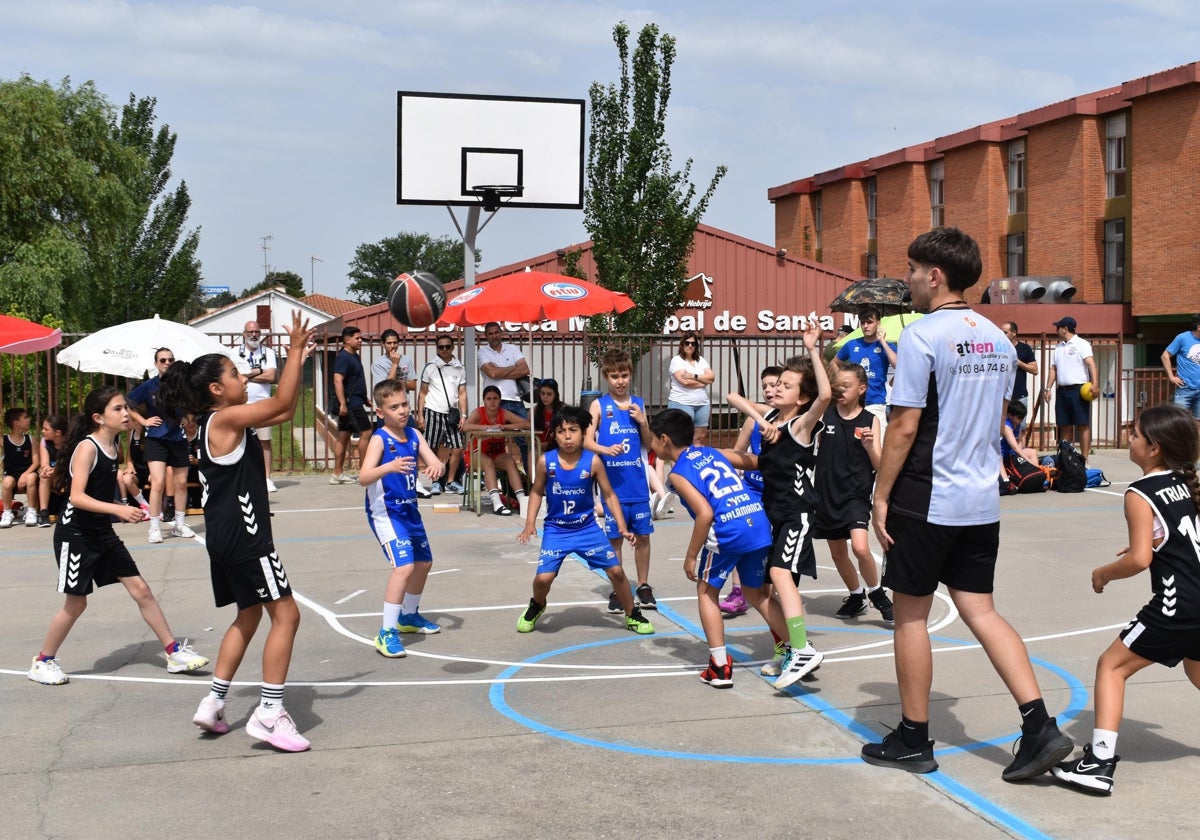 La localidad salmantina que ha celebrado 208 partidos de baloncesto en menos de 48 horas