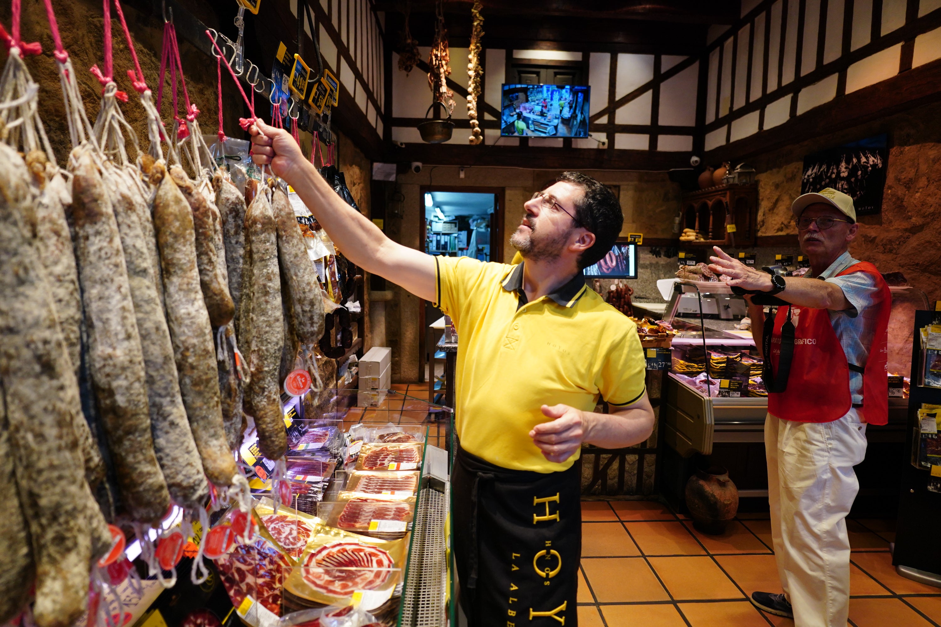 En esta ocasión, se retó a los concursantes a profundizar en ‘Salamanca en Bandeja’. En esta prueba, patrocinada por la Diputación de Salamanca, los participantes fotografiaron productos del listado de socios de este club de promoción de los productos agroalimentarios, la hostelería y el comercio minorista de los salmantinos.