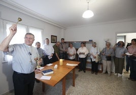 El obispo de Salamanca, José Luis Retana, en el acto de inauguración y bendición de la 'Casa Talita'.