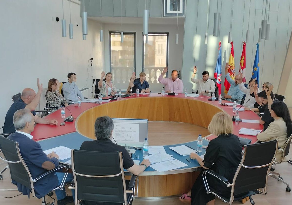 Guijuelo amplía el horario de cierre de las piscinas municipales
