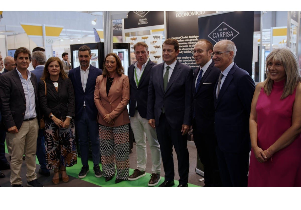 Presentación de Carpisa Foods Ciudad Rodrigo, junto a autoridades locales y regionales, en la última edición de Salamaq.