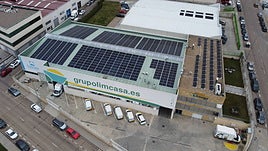 La instalación de Grupo Limcasa cuenta con 210 paneles solares de alta potencia.