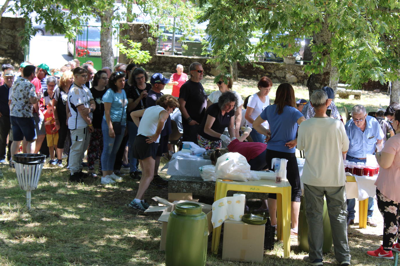 Puerto de Béjar disfruta de la romería al fresco de Santa Bárbara