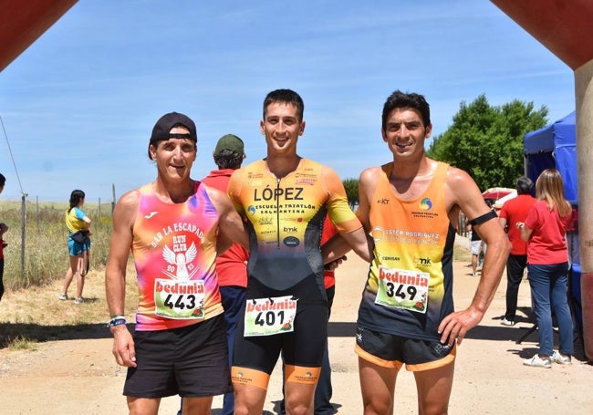 Tomás Sánchez, Pablo López y Alberto Bravo, componentes del pedestal masculino.
