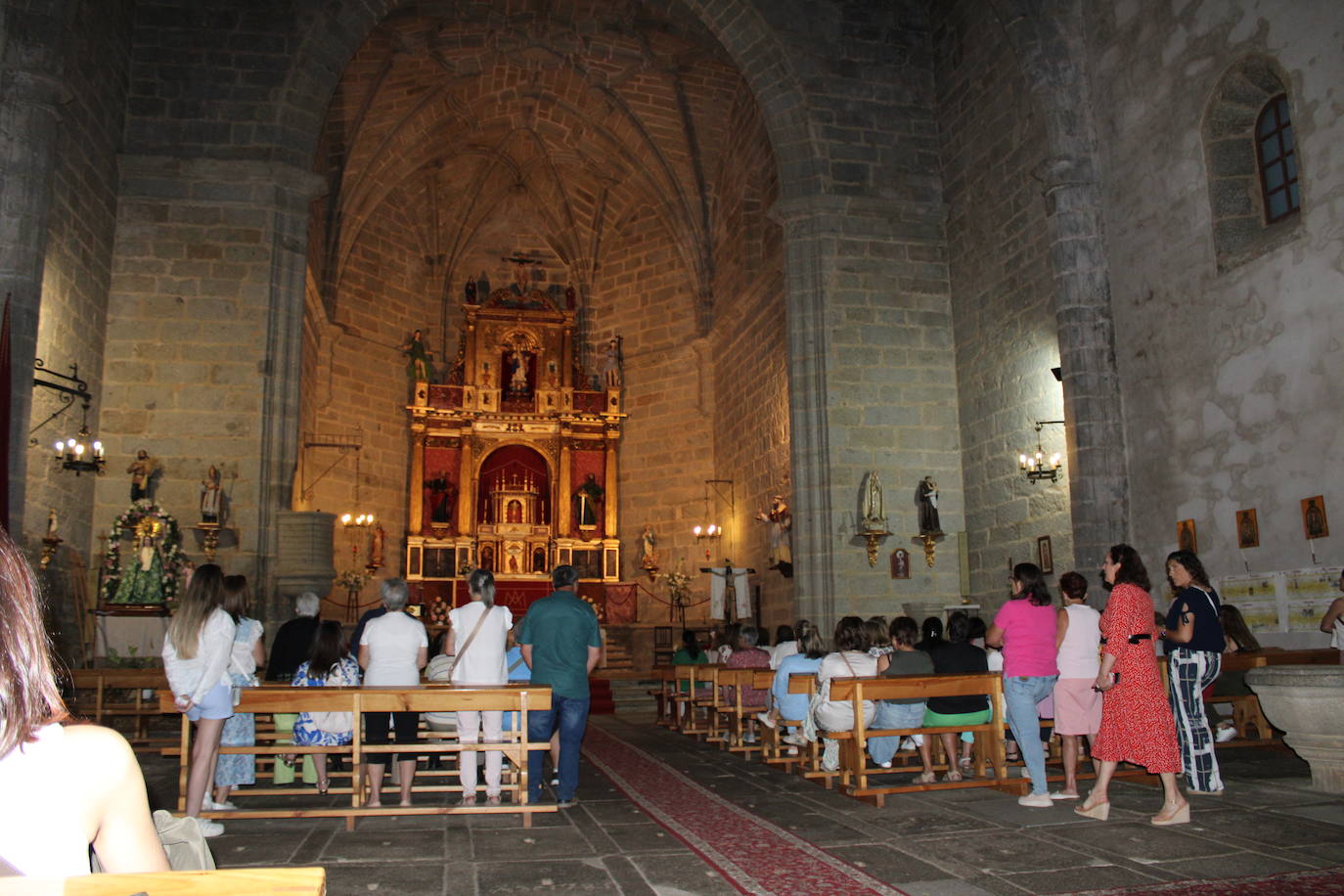 Valdefuentes de Sangusín recibe a la Virgen del Carrascal
