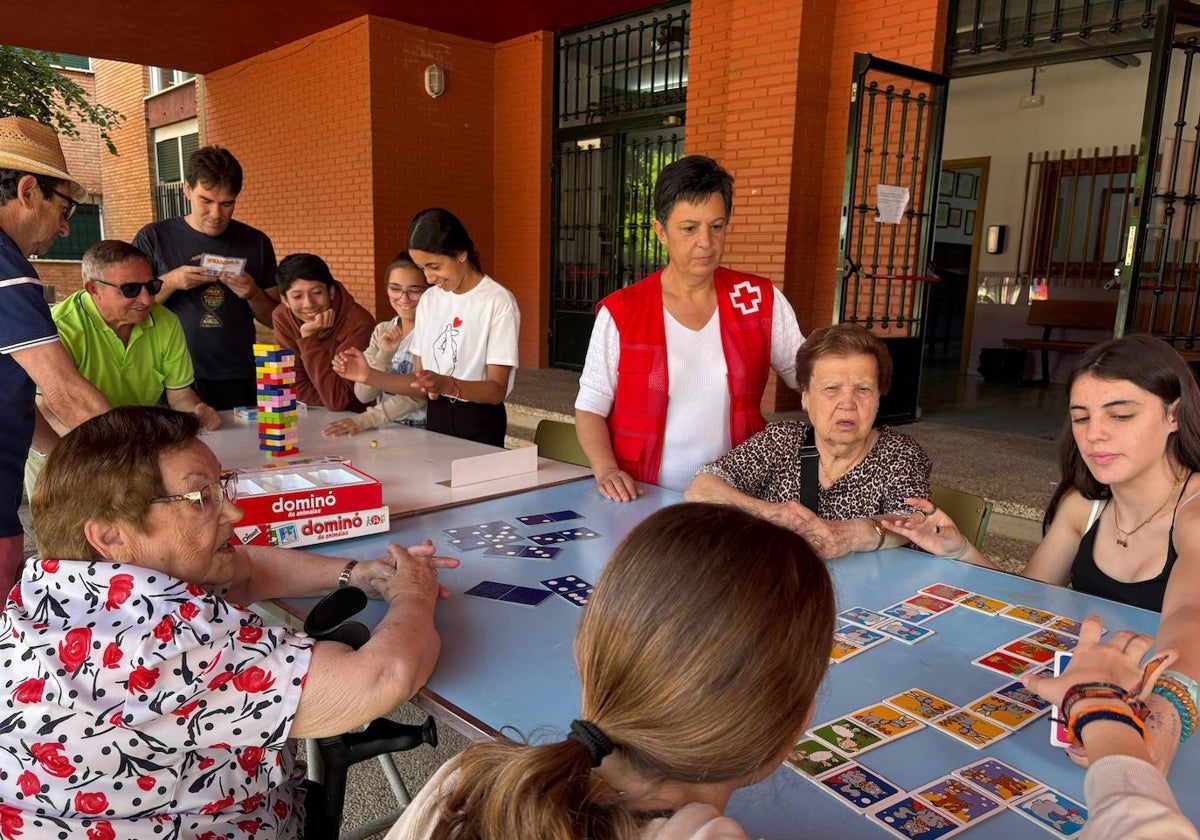 Cruz Roja Ciudad Rodrigo une a jóvenes y mayores en una jornada contra el abuso