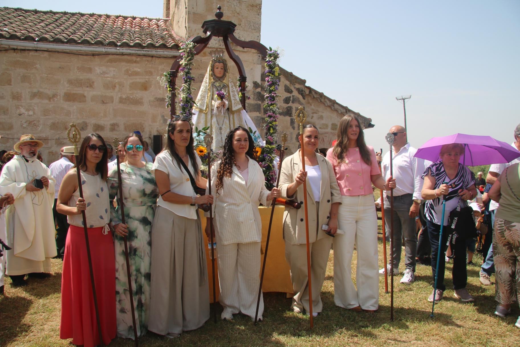 Un millar de romeros en El Cañedo