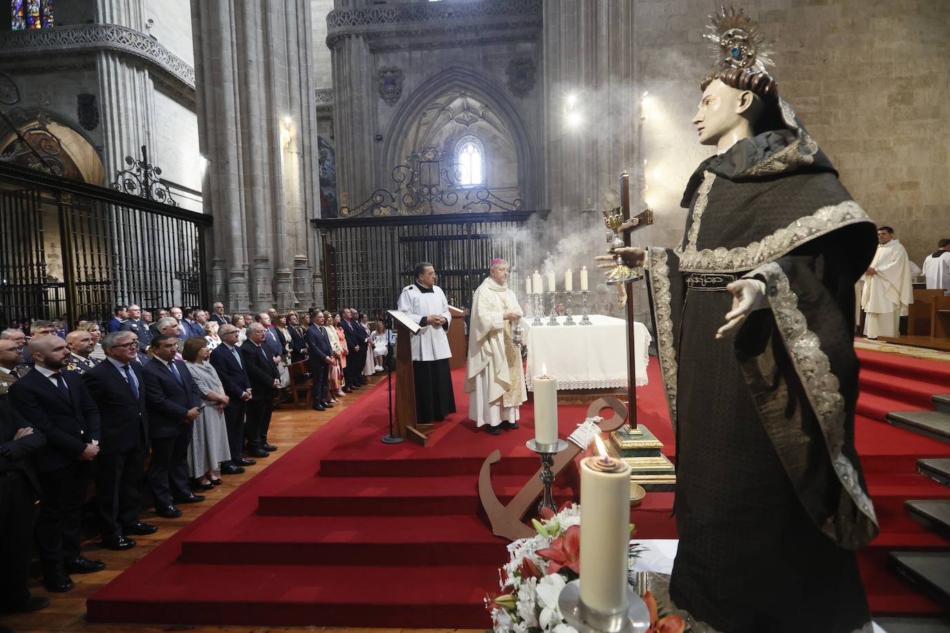 La Catedral acoge la tradicional y emotiva misa en honor a San Juan de Sahagún