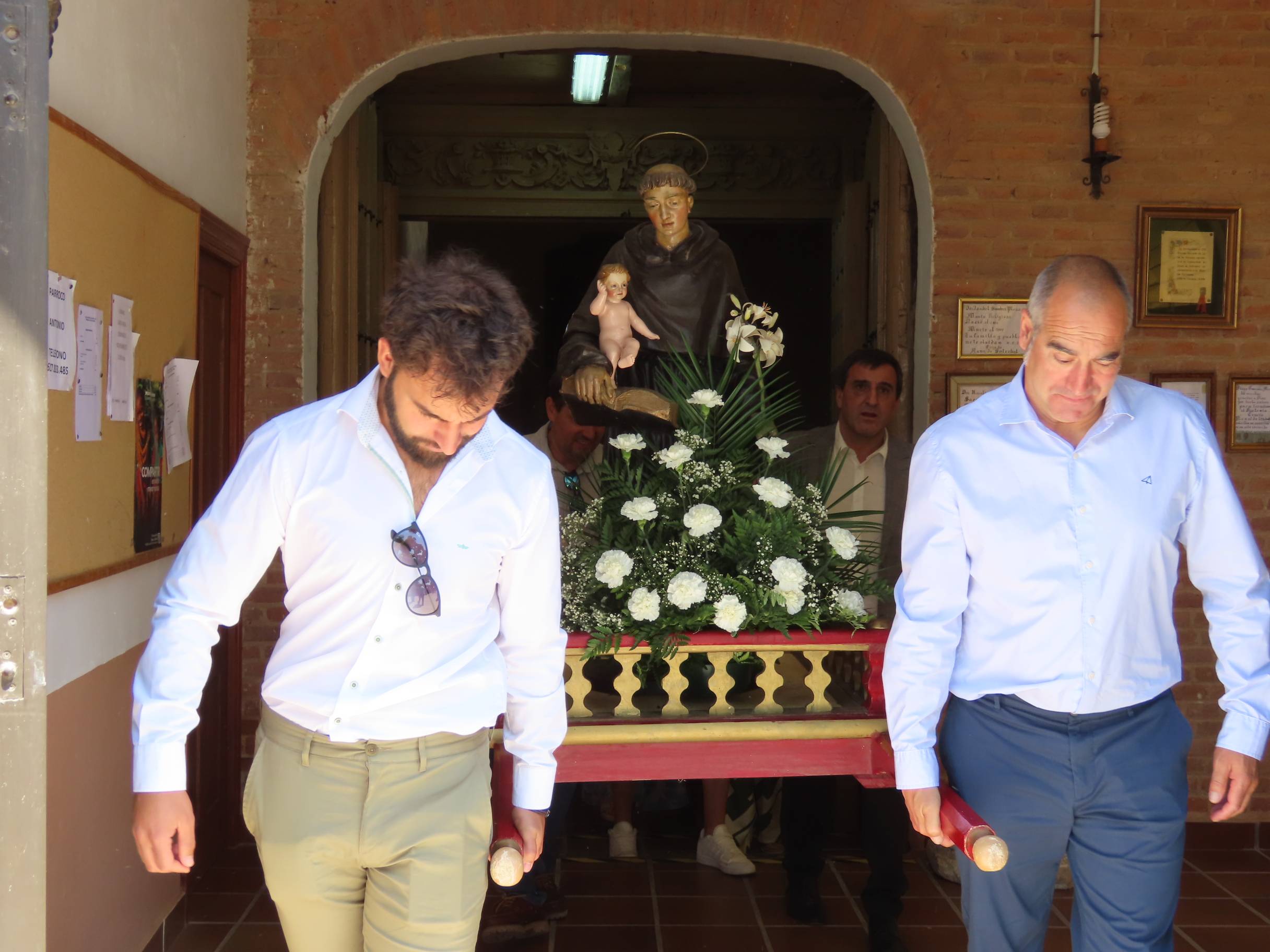Alegría en Nava de Sotrobal en honor a San Antonio