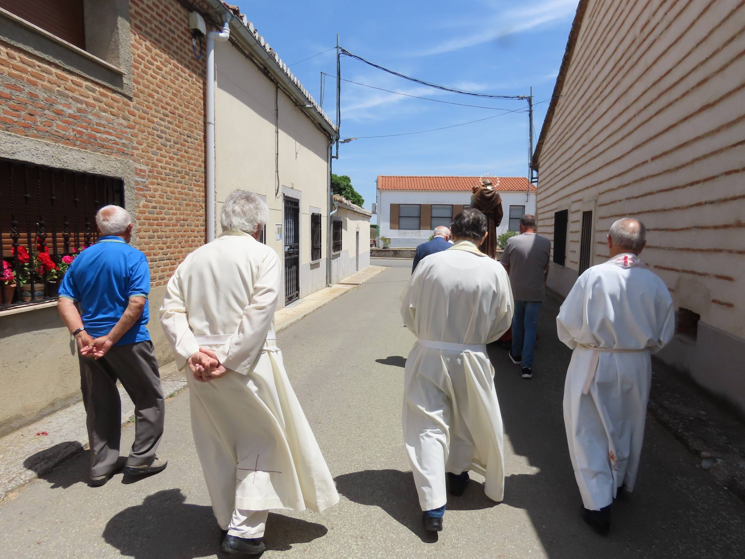San Antonio de Padua llena de fiesta Moríñigo