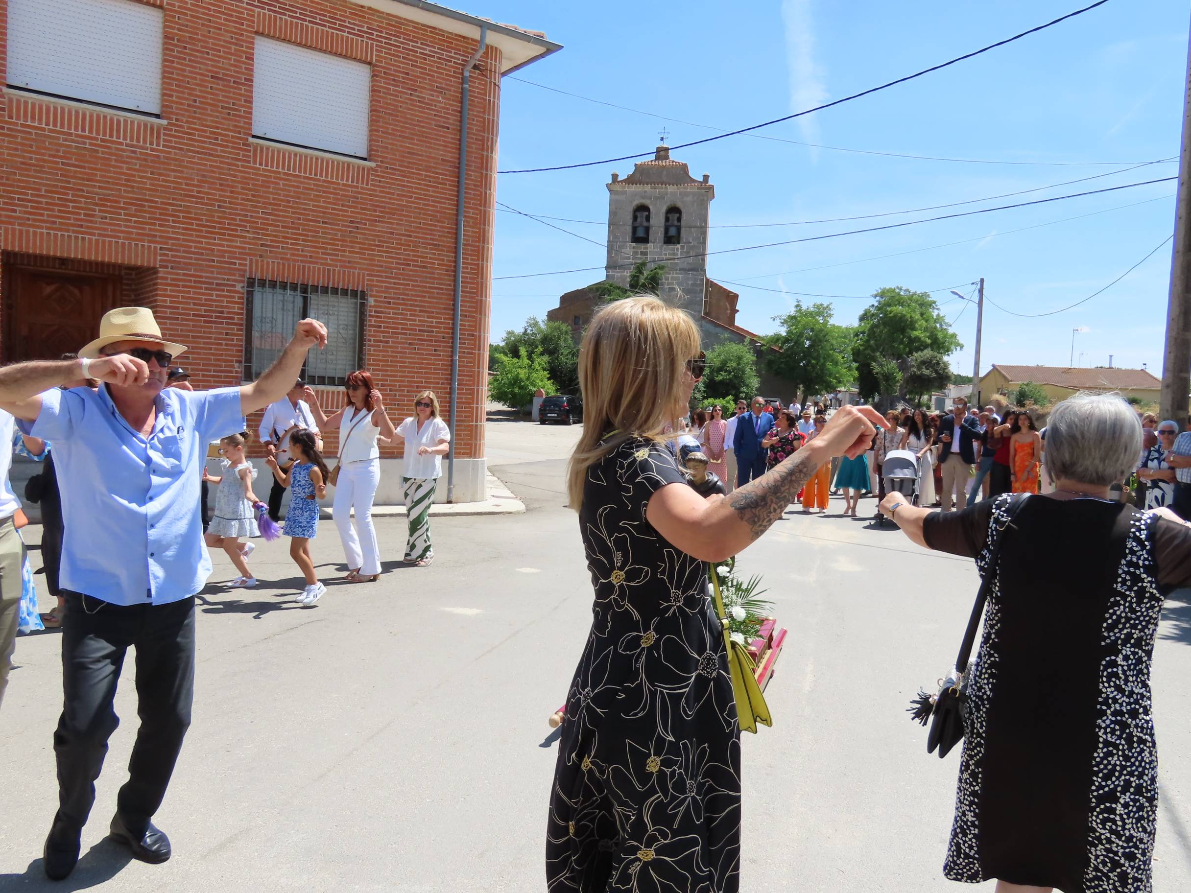 Alegría en Nava de Sotrobal en honor a San Antonio