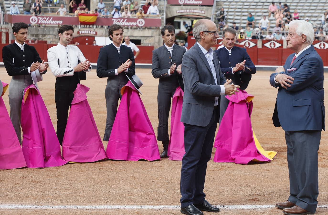 Una ovación inolvidable: La Glorieta, rendida al maestro de maestros